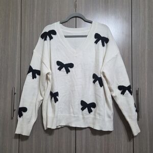 Trendy Sweater with Bow Accents